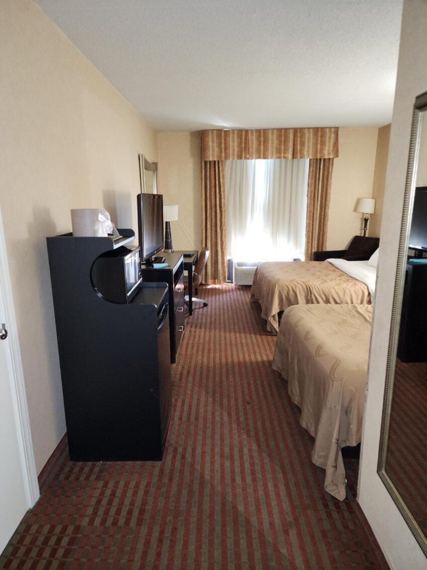 Quality Inn & Suites Сомерсет Екстер'єр фото