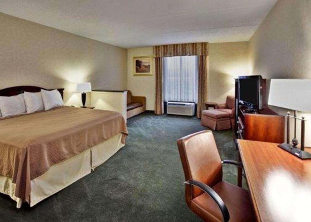 Quality Inn & Suites Сомерсет Екстер'єр фото